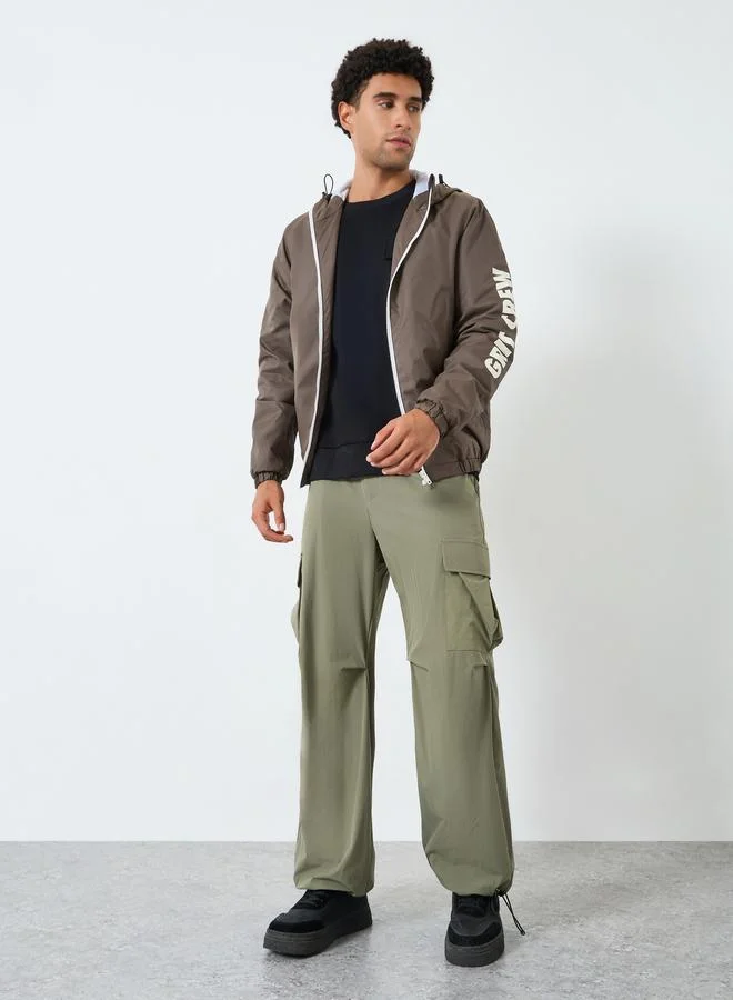 ستايلي جاكيت وايند شيتر مطبع بقصة واسعة